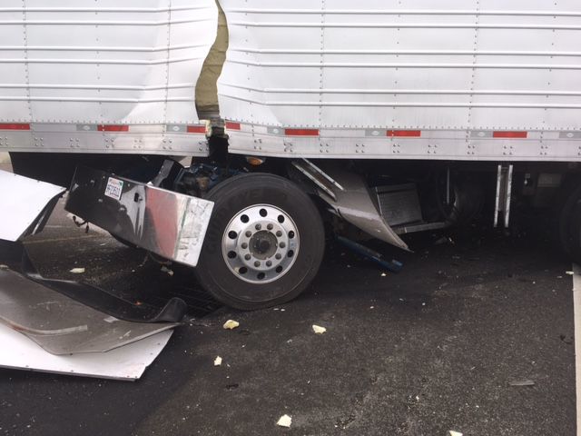 Crash at Highway 41 and Highway 198